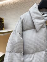Miu Miu Full-Print Jacquard Lapel Down Jacket 1 - 图片 4