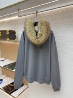 Balenciaga Luxury Faux Fur Collar Zipper Hoodie - 图片 2