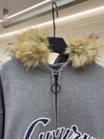 Balenciaga Luxury Faux Fur Collar Zipper Hoodie - 图片 3
