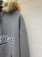 Balenciaga Luxury Faux Fur Collar Zipper Hoodie - 图片 5