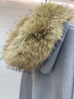 Balenciaga Luxury Faux Fur Collar Zipper Hoodie - 图片 9