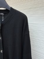 Chanel Solid Color Crew Neck Single-Button Long-Sleeve Knit Sweater 1 - 图片 5