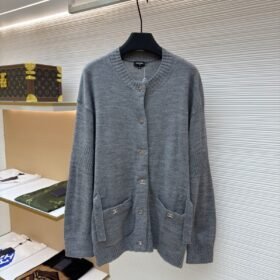 Chanel Solid Color Crew Neck Single-Button Long-Sleeve Knit Sweater 2