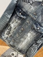 Balenciaga Graffiti-Printed Hand-Painted Washed Denim Jacket - 图片 4