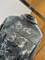 Balenciaga Graffiti-Printed Hand-Painted Washed Denim Jacket - 图片 7