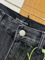 Balenciaga Distressed Ripped Jeans - 图片 6