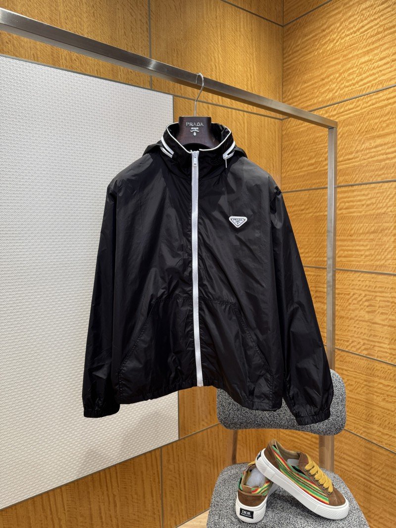 wsxc1764898517808_0.jpg Prada Triangle Logo Recycled Nylon Jacket - 图片 1