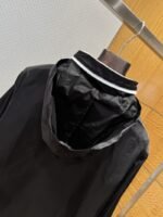 Prada Triangle Logo Recycled Nylon Jacket - 图片 6