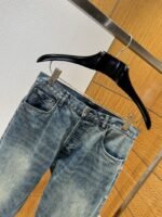 Prada Washed Distressed Jeans - 图片 3