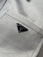 Prada Triangle Logo Zipper Jacket Coat - 图片 5