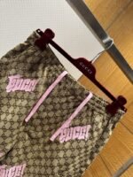 Gucci All-Over Letter Embroidered Shorts - 图片 3