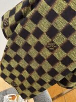LV Logo Print Pointed Collar Single-Button Short-Sleeve Shirt 1 - 图片 7