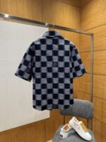 LV Logo Print Pointed Collar Single-Button Short-Sleeve Shirt 2 - 图片 2