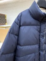 Miu Miu Double-Faced Stand Collar Micro-Logo Zipper Long-Sleeve Down Jacket - 图片 5