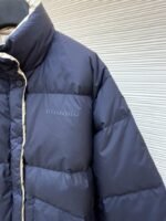 Miu Miu Double-Faced Stand Collar Micro-Logo Zipper Long-Sleeve Down Jacket - 图片 6