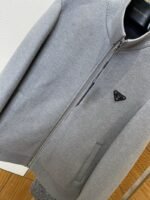 Prada Enameled Triangle Logo Letter Patchwork Down Jacket 1 - 图片 4