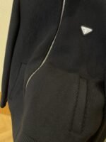 Prada Enameled Triangle Logo Letter Patchwork Down Jacket 2 - 图片 5