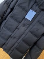 LV Jacquard Hooded Quilted Down Jacket - 图片 4