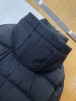 LV Jacquard Hooded Quilted Down Jacket - 图片 7