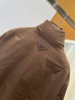 Prada Cuff Logo Zipper Pocket Down Jacket 1 - 图片 7