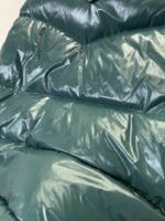 Prada 3D Logo Glossy Stand Collar Down Jacket1 - 图片 8