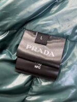 Prada 3D Logo Glossy Stand Collar Down Jacket1 - 图片 9