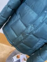 Prada Enameled Triangle Logo Stand Collar Hooded Down Jacket 2 - 图片 4