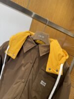 Miu Miu Detachable Hooded Short Down Jacket - 图片 3