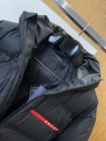 Prada Logo Hooded Down Jacket - 图片 3
