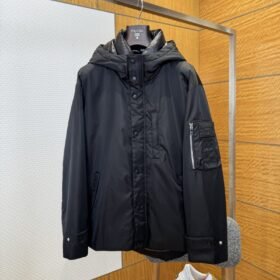 Prada solid color hooded letter micro label down jacket