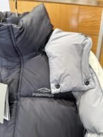 Balenciaga Color-Block Stand Collar Hooded Down Jacket - 图片 6