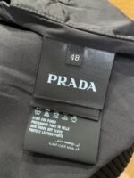 Prada Enamel Triangle Logo Letter Embroidered Down Jacket 1 - 图片 9
