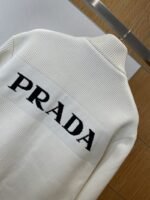 Prada Enamel Triangle Logo Letter Embroidered Down Jacket 2 - 图片 7