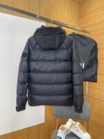 FENDI Sleeve Logo Patch Hooded Down Jacket - 图片 2