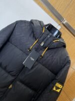 Fendi Letter Patch Jacquard Hooded Down Jacket - 图片 3