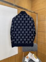 Gucci All-Over Logo Print Knit Down Jacket - 图片 2