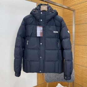 Gucci Embroidered Logo Hooded Down Jacket 1