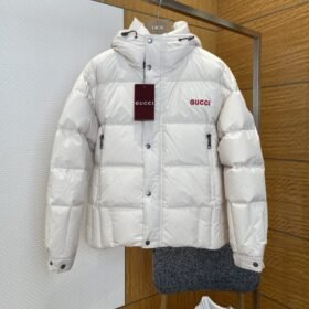 Gucci Embroidered Logo Hooded Down Jacket 2