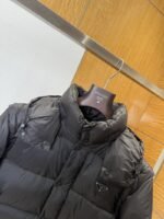 Prada Triangle Logo Stand Collar Hooded Down Jacket - 图片 3