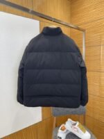 Prada Enameled Triangle Logo Stand Collar Quilted Down Jacket - 图片 2
