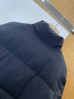 Prada Enameled Triangle Logo Stand Collar Quilted Down Jacket - 图片 6