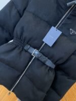 Prada Waist-Defining Belted Stand-Up Collar Down Jacket 1 - 图片 4