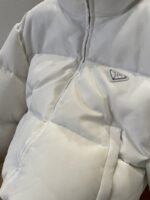 Prada Stand Collar Short Down Jacket 1 - 图片 6
