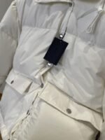 Prada Hooded Drawstring Down Jacket 2 - 图片 4