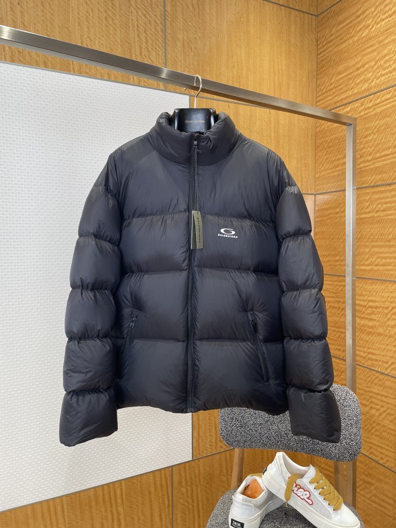 wsxc1769657321630_0.jpg Balenciaga Embroidered Stand Collar Down Jacket 2 - 图片 1