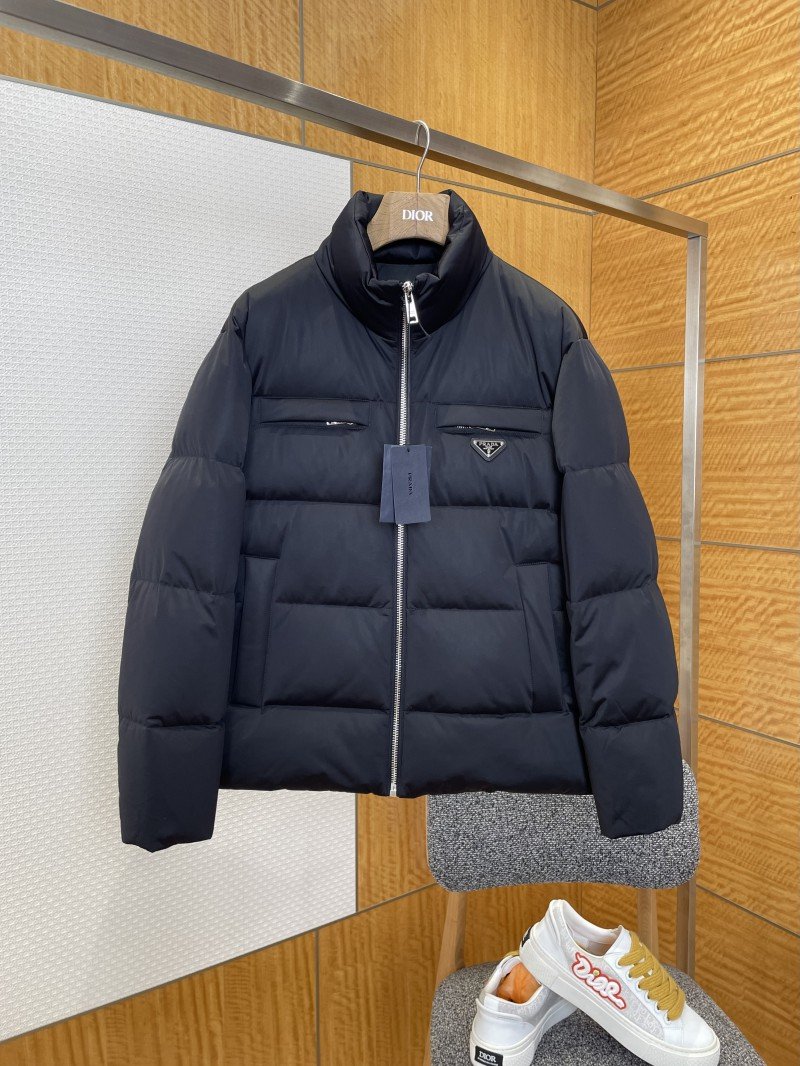 wsxc1769735941198_0.jpg Prada Enameled Triangle Logo Stand Collar Down Jacket - 图片 1
