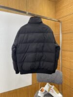 Prada Stand Collar Button-Down Down Jacket - 图片 2