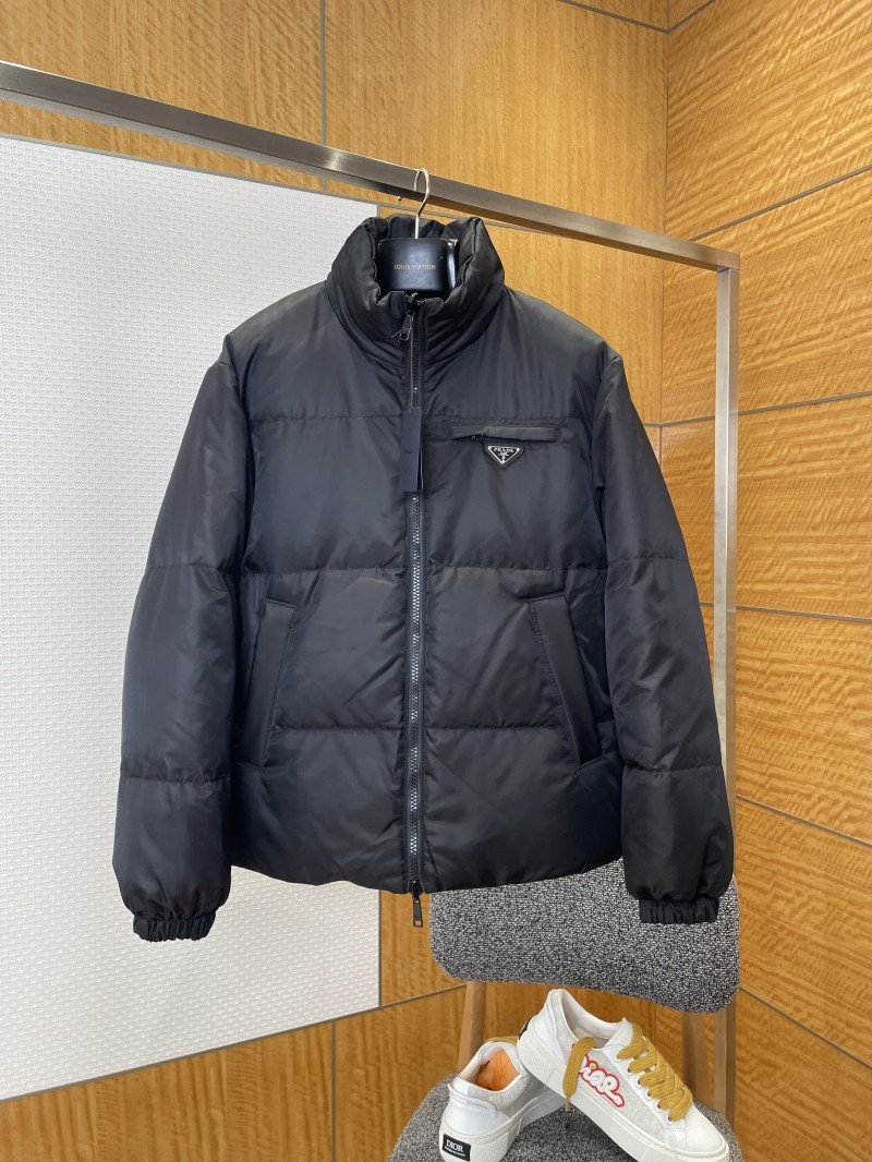 wsxc1769743589290_0.jpg Prada Subtle Jacquard Double-Faced Stand Collar Down Jacket - 图片 1