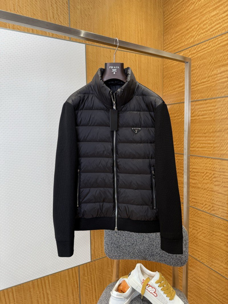 wsxc1769826864979_0.jpg Prada Metal Triangle Patchwork Down Jacket 1 - 图片 1