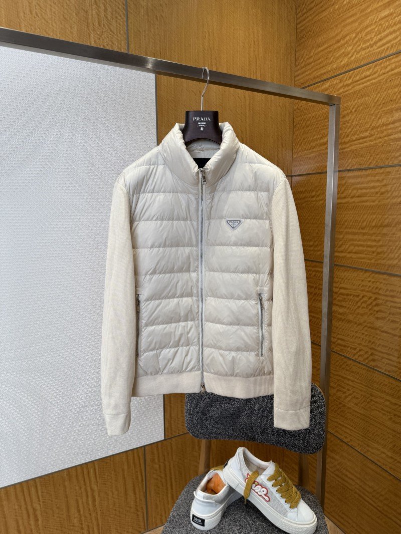 wsxc1769826871958_0.jpg Prada Metal Triangle Patchwork Down Jacket 2 - 图片 1